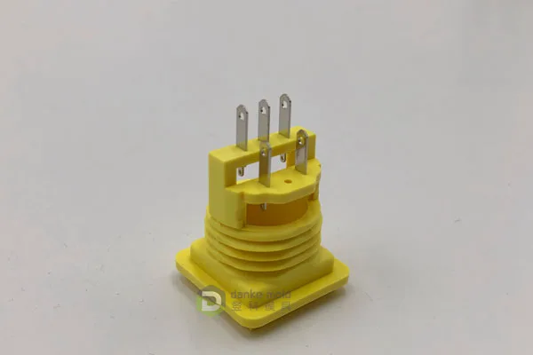 Plastic electrical plugs